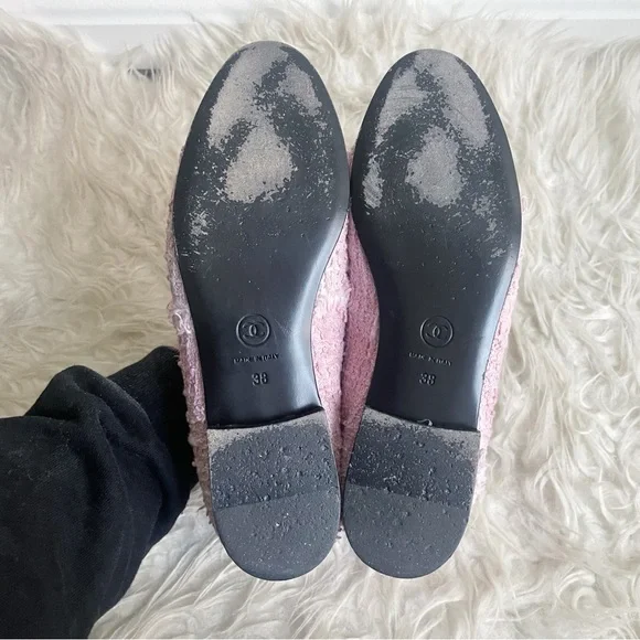 Chanel Pink Tweed Ballerina Flats Black Patent Leather Cap Toe CC Logo size 38 - Picture 5 of 13